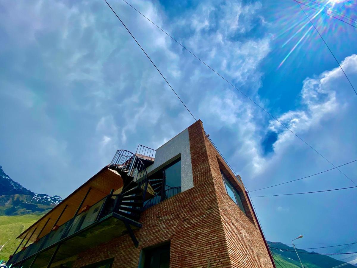 Veranda Guesthouse Kazbegi Esterno foto