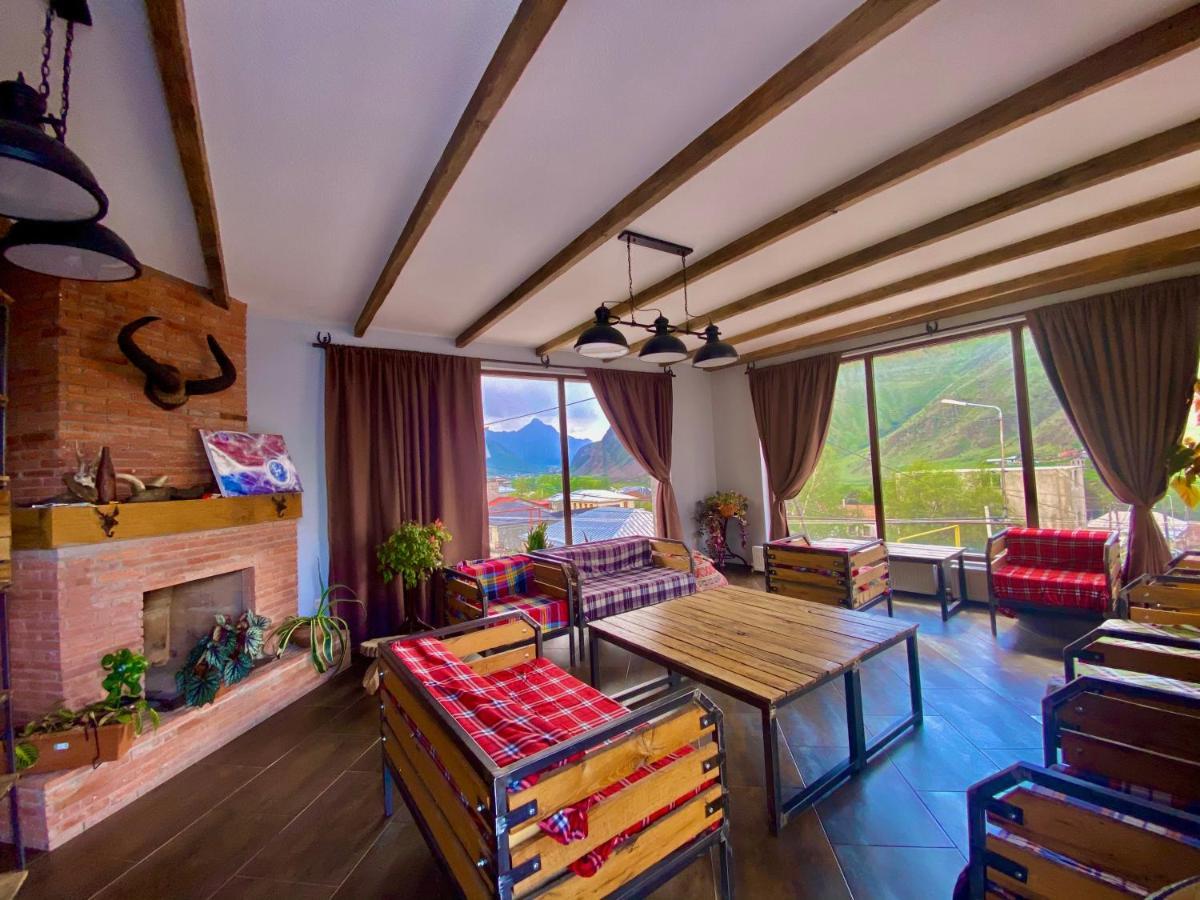 Veranda Guesthouse Kazbegi Esterno foto