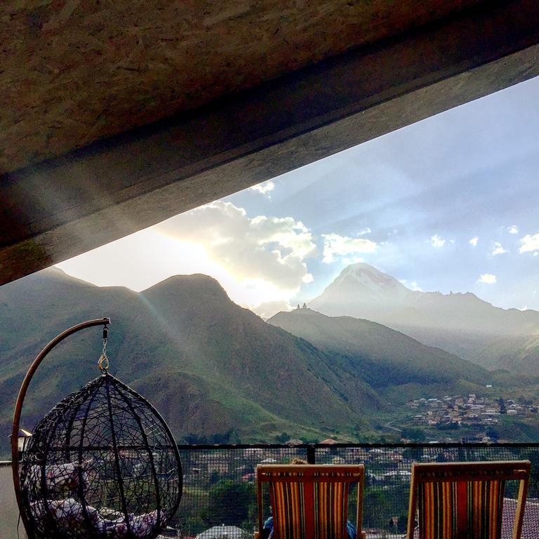 Veranda Guesthouse Kazbegi Esterno foto